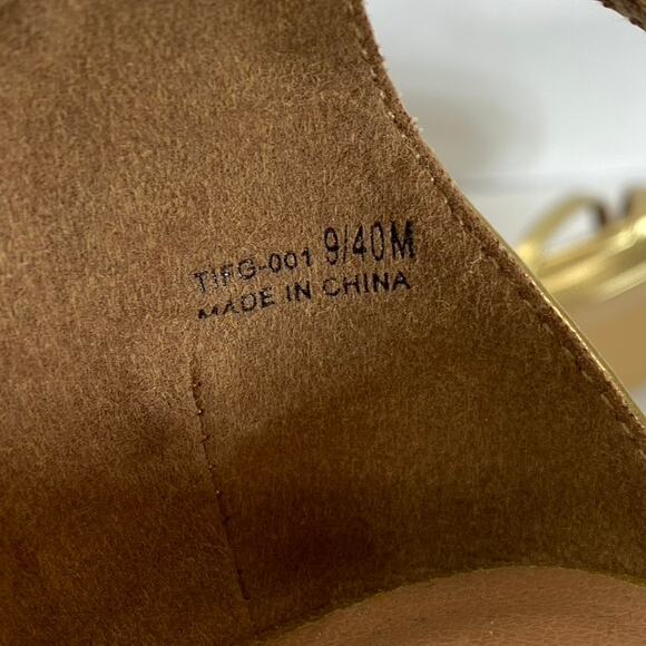 CHINESE LAUNDRY Women's Gold Metallic Taryn Strappy Square-Toe Sandals SZ 9 - Picture 10 of 12
